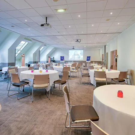Novotel Centre Bercy Parigi