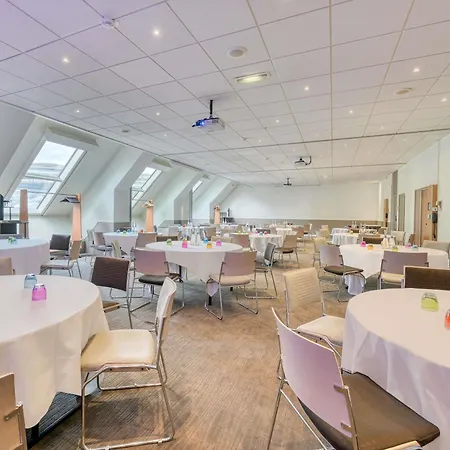 Novotel Centre Bercy Parigi
