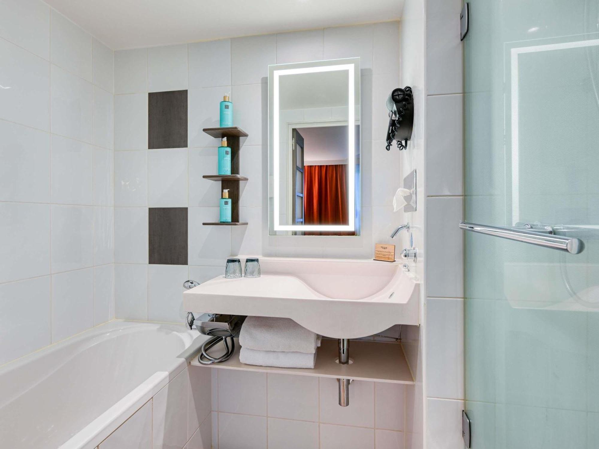 Novotel Centre Bercy 4*