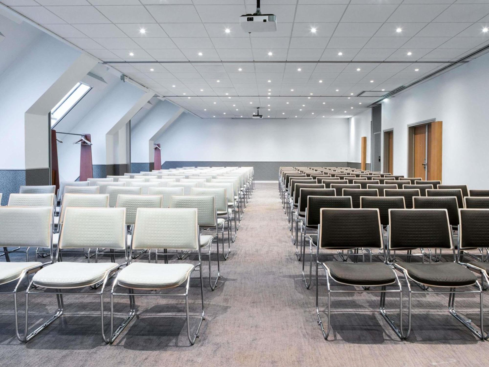 Novotel Centre Bercy 4*